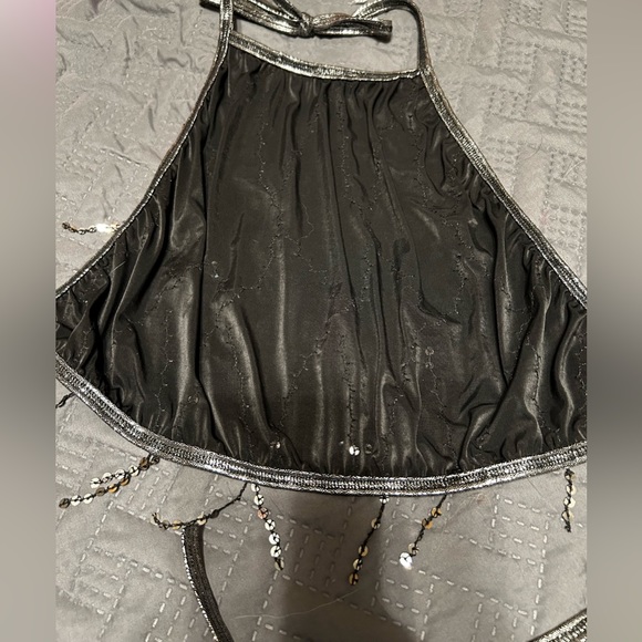 Black sequin tassel top! - Picture 3 of 3